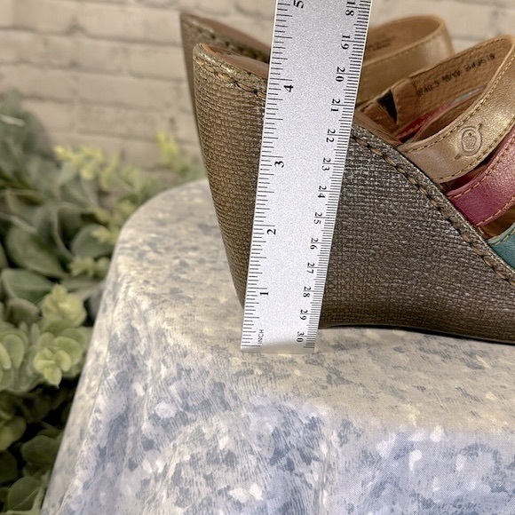 Born “Lumi Sand” Multicolor Leather 5-Band Open Toe Wedge Sandals WMS 9M✨NWOT✨ - Picture 8 of 9